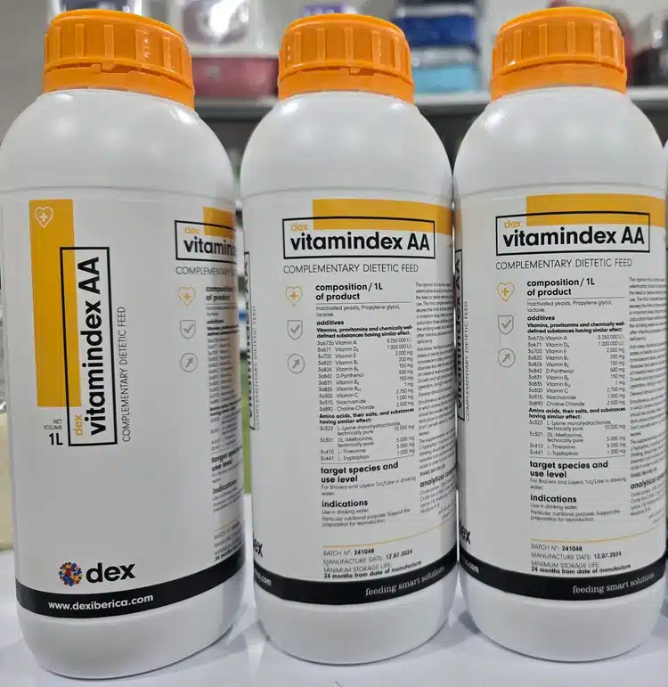 بطری یک لیتری ویتامین دکس آآ VitaminDEX AA اسپانیا مخصوص مرغ تخمگذار و دام حاوی اسیدهای آمینه